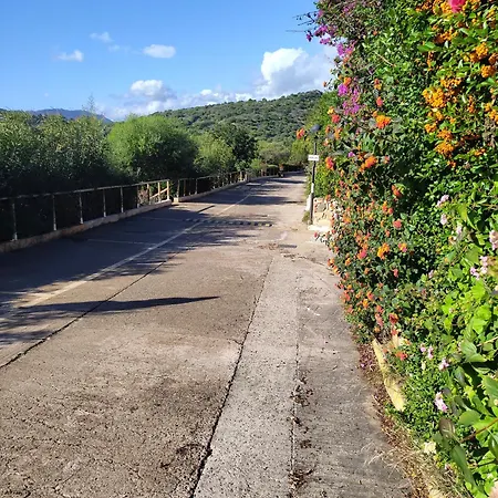 Villasimius, A 300 Mt Dalla Tatil Evi