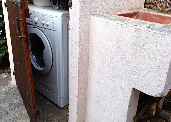 Villasimius, A 300 Mt Dalla *